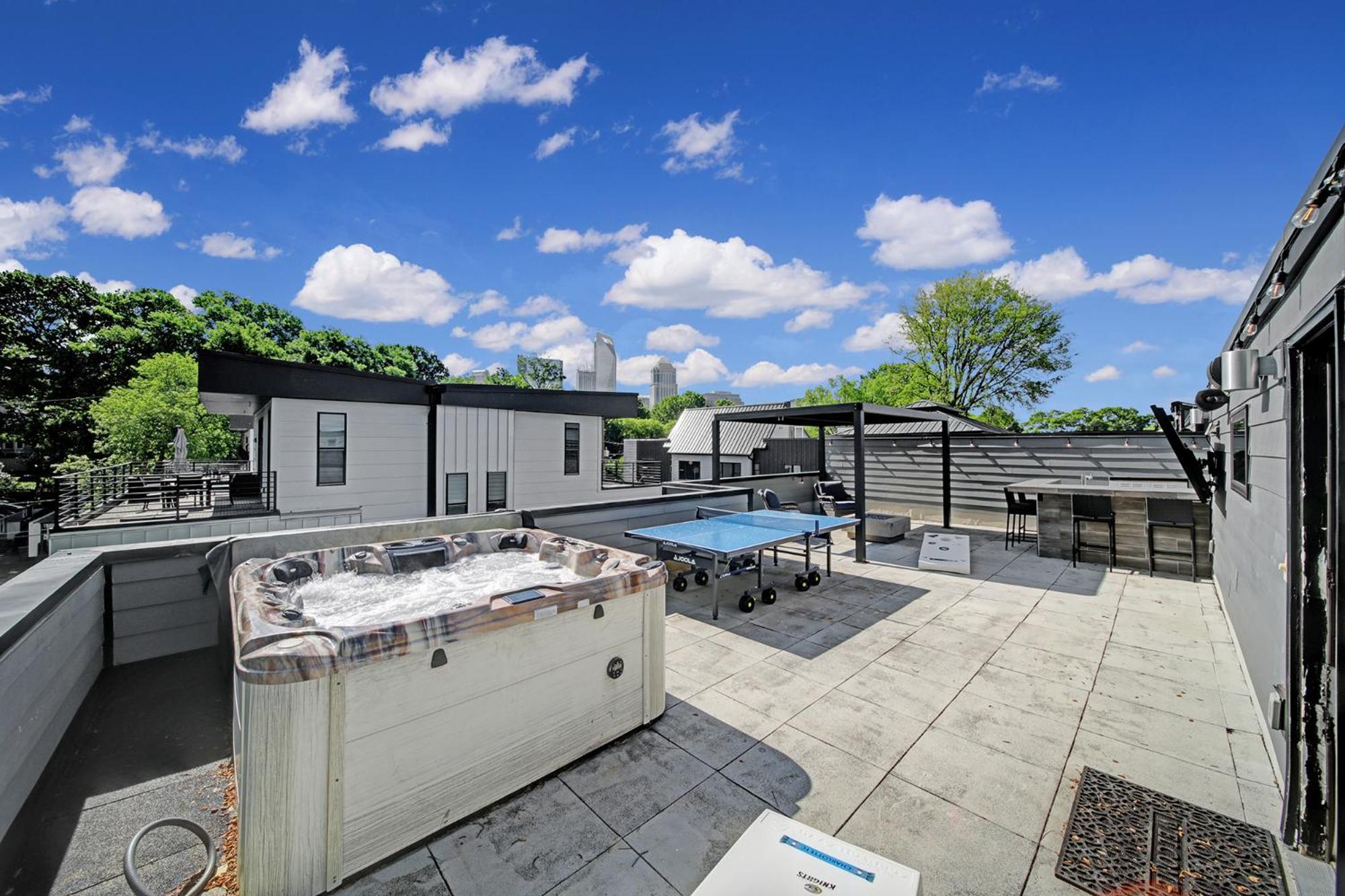 906 Westbrook B City Views Rooftop Hot Tub And Short Walk To Stadium Charlotte Ngoại thất bức ảnh