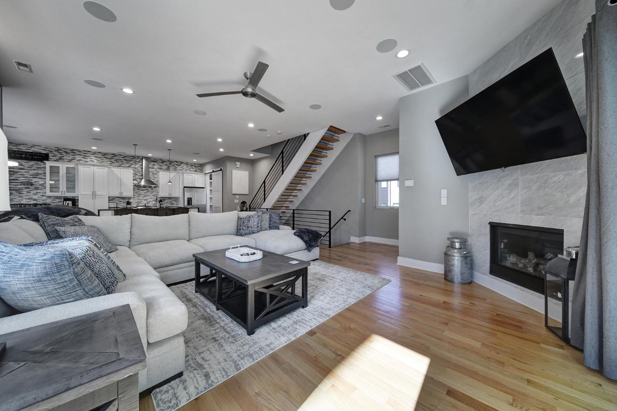 906 Westbrook B City Views Rooftop Hot Tub And Short Walk To Stadium Charlotte Ngoại thất bức ảnh